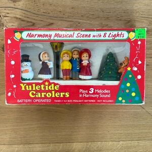 Vintage Yuletide Carolers Harmony musical scene with 8 Lights